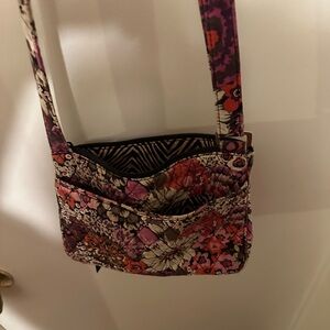 Small purse L6.3”, W 9”, D 5.